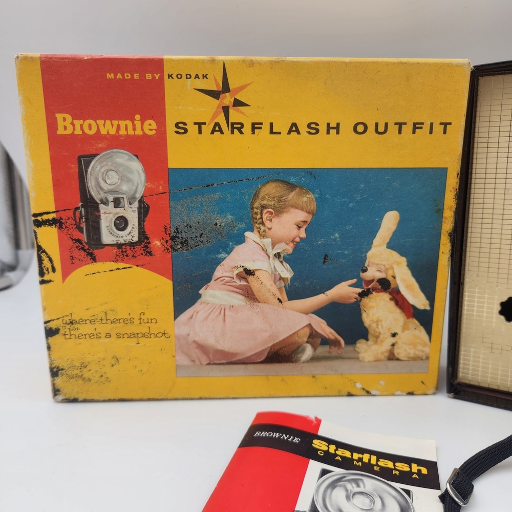 Vintage Kodak Brownie Starflash Outfit Camera with Box and Manual 127 Film MCM - Picture 11 of 11